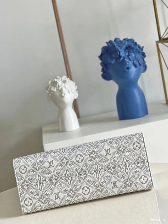 MM VUITTON LOUIS ONTHEGO 0512